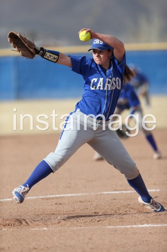 130314_Carson_instaimage_Sofball_Pitch-2