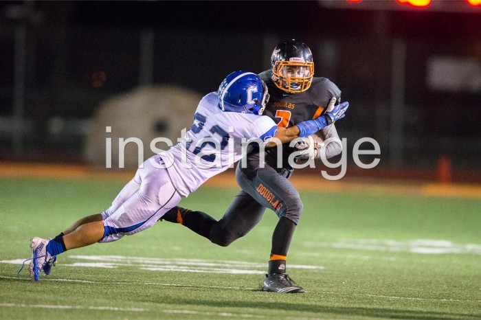 131101_instaimage_Carson High Football_Joey Tackle